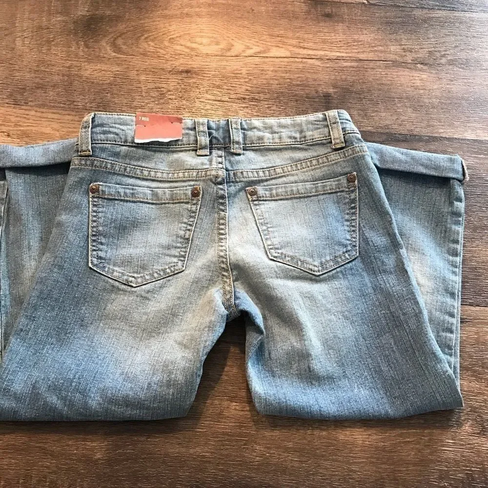 Arizona Jeans Cropped Light Wash 7 Regular NWT